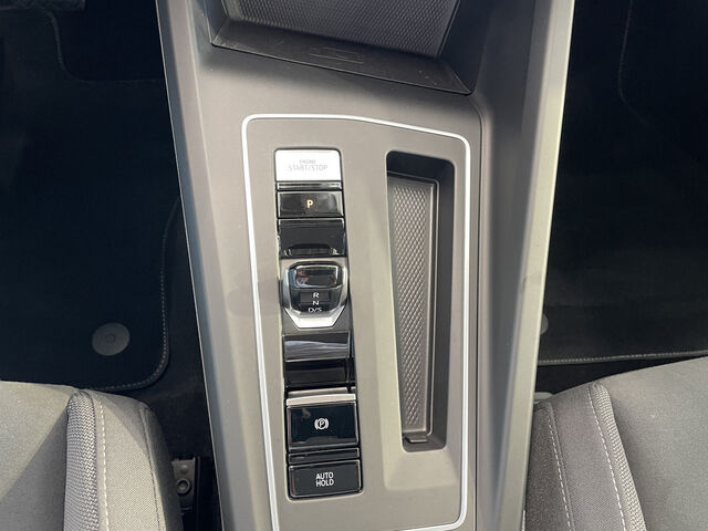 VW Golf DSG KAMERA NAVI ACC LED Ansicht 26 für Fahrzeugdetailseite