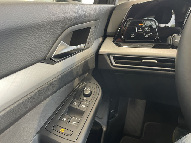 VW Golf DSG KAMERA NAVI ACC LED Ansicht 28 für Fahrzeugdetailseite