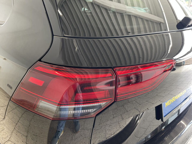 VW Golf DSG KAMERA NAVI ACC LED Ansicht 38 für Fahrzeugdetailseite