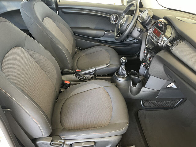 MINI One 1.Hand KLIMA PDC SHZ Ansicht 15 für Fahrzeugdetailseite