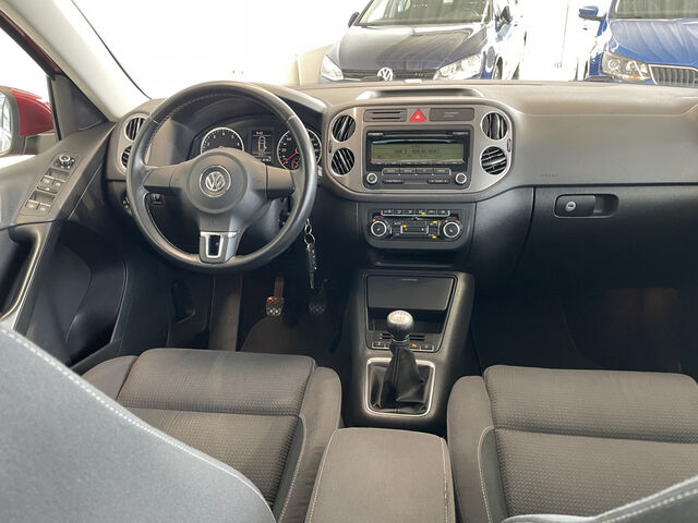 VW Tiguan KLIMA PDC SHZ XENON Ansicht 17 für Fahrzeugdetailseite