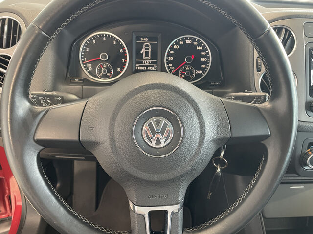 VW Tiguan KLIMA PDC SHZ XENON Ansicht 20 für Fahrzeugdetailseite