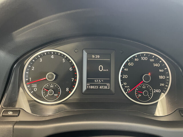 VW Tiguan KLIMA PDC SHZ XENON Ansicht 21 für Fahrzeugdetailseite
