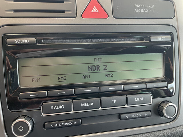 VW Tiguan KLIMA PDC SHZ XENON Ansicht 22 für Fahrzeugdetailseite
