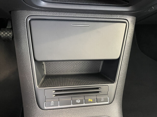 VW Tiguan KLIMA PDC SHZ XENON Ansicht 25 für Fahrzeugdetailseite