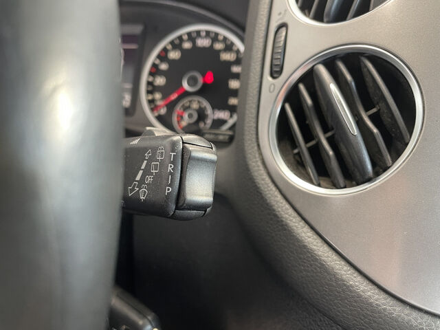 VW Tiguan KLIMA PDC SHZ XENON Ansicht 29 für Fahrzeugdetailseite