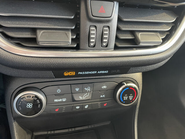 FORD Fiesta NAVI FACEL. LED Ansicht 25 für Fahrzeugdetailseite