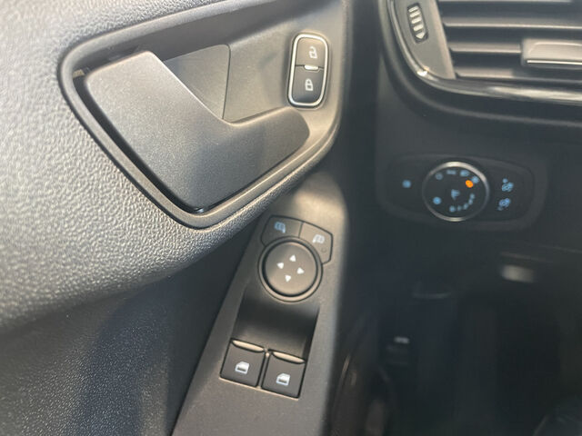 FORD Fiesta NAVI FACEL. LED Ansicht 29 für Fahrzeugdetailseite