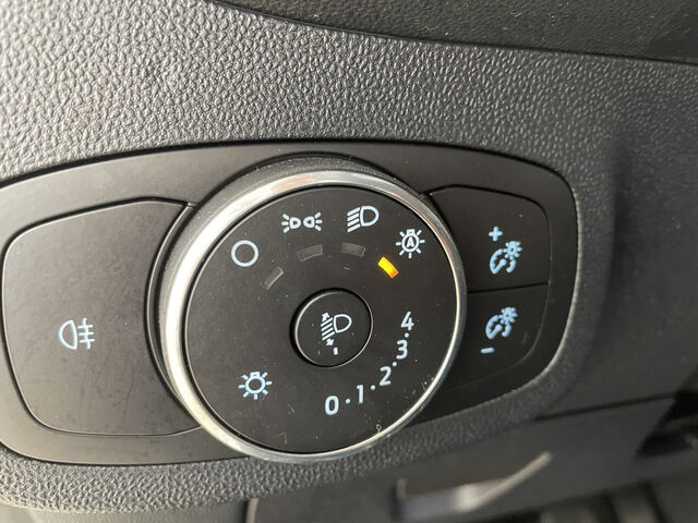 FORD Fiesta NAVI FACEL. LED Ansicht 31 für Fahrzeugdetailseite