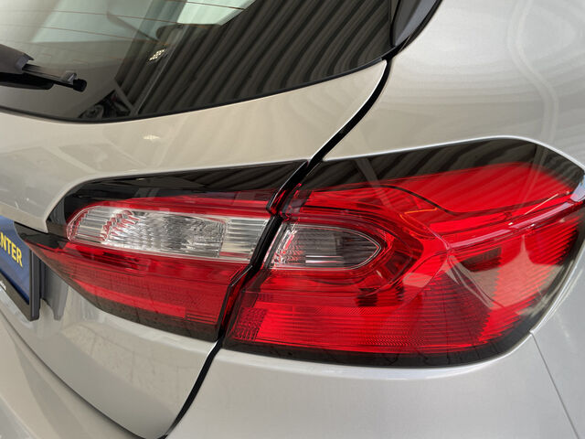 FORD Fiesta NAVI FACEL. LED Ansicht 38 für Fahrzeugdetailseite
