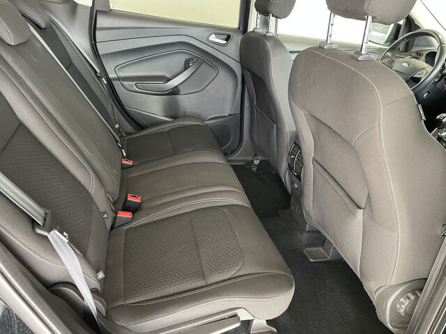 FORD Kuga AHK PDC Navi SHZ Ansicht 14 für Fahrzeugdetailseite
