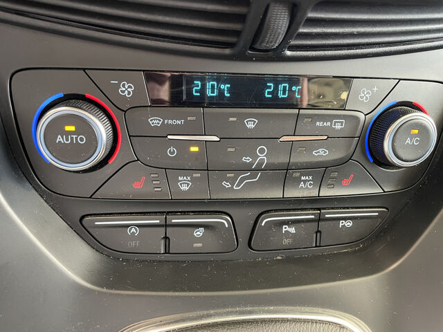 FORD Kuga AHK PDC Navi SHZ Ansicht 24 für Fahrzeugdetailseite