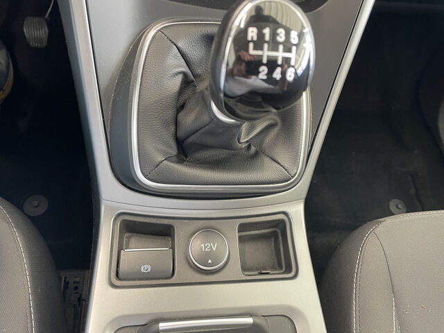 FORD Kuga AHK PDC Navi SHZ Ansicht 26 für Fahrzeugdetailseite