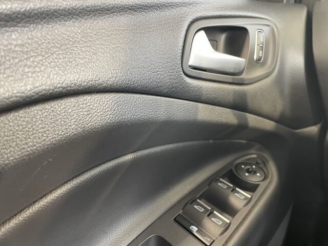 FORD Kuga AHK PDC Navi SHZ Ansicht 29 für Fahrzeugdetailseite