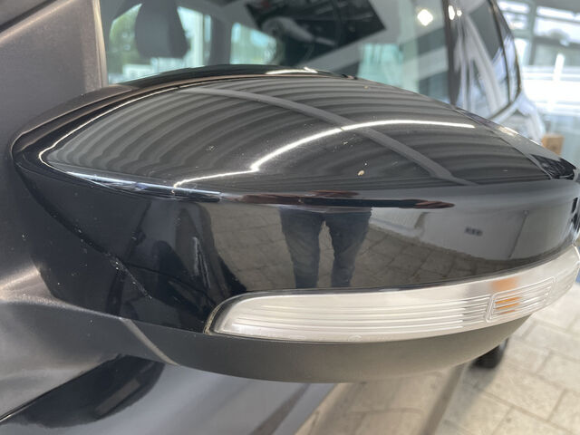 FORD Kuga AHK PDC Navi SHZ Ansicht 41 für Fahrzeugdetailseite