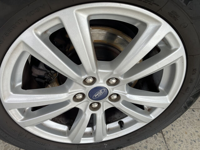 FORD Kuga AHK PDC Navi SHZ Ansicht 42 für Fahrzeugdetailseite