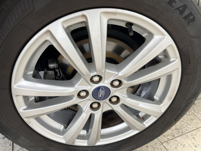 FORD Kuga AHK PDC Navi SHZ Ansicht 44 für Fahrzeugdetailseite