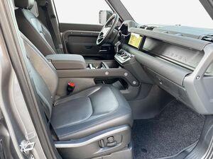 LAND ROVER Defender 110 D250 X-Dynamic SE Defender