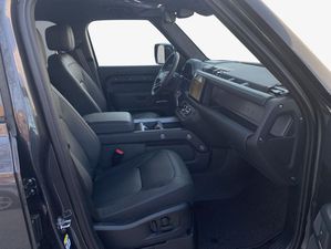 LAND ROVER Defender 110 P425 X 313 kW, 5-türig Defender