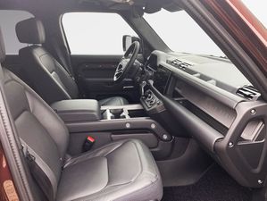 LAND ROVER Defender 110 D300 Sedona Edition Defender
