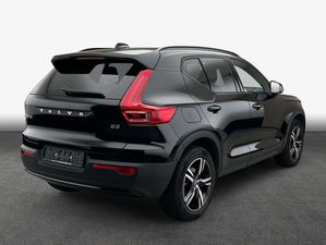VOLVO XC40 B3 B DKG Plus Dark XC40