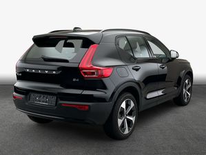 VOLVO XC40 B4 B DKG Ultimate Dark XC40