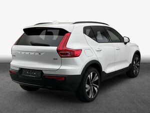 VOLVO XC40 B4 B DKG Ultimate Dark XC40