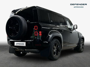 LAND ROVER Defender 110 D300 X-Dynamic SE Defender