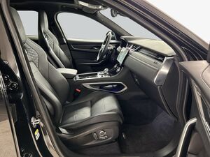JAGUAR F-Pace P550 AWD SVR F-Pace
