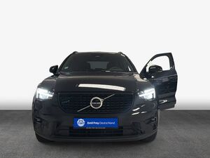 VOLVO XC40 B3 B DKG Plus Dark XC40