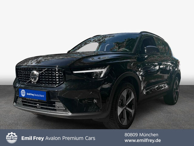 VOLVO XC40 B3 B DKG Plus Dark XC40
