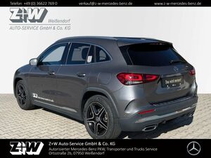 MERCEDES-BENZ GLA 200 4MATIC AMG-LINE*NAVI*DISTRONIC*LED Navi