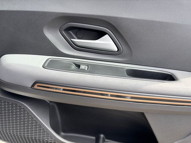 RENAULT Captur Techno TCe 90 Ansicht 17 für Fahrzeugdetailseite