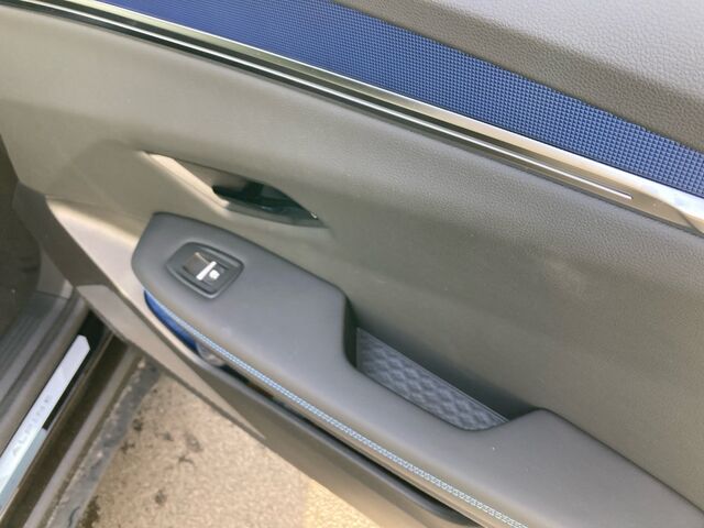 RENAULT Austral 1.3 TCe 160 Mild-Hybrid Ansicht 17 für Fahrzeugdetailseite