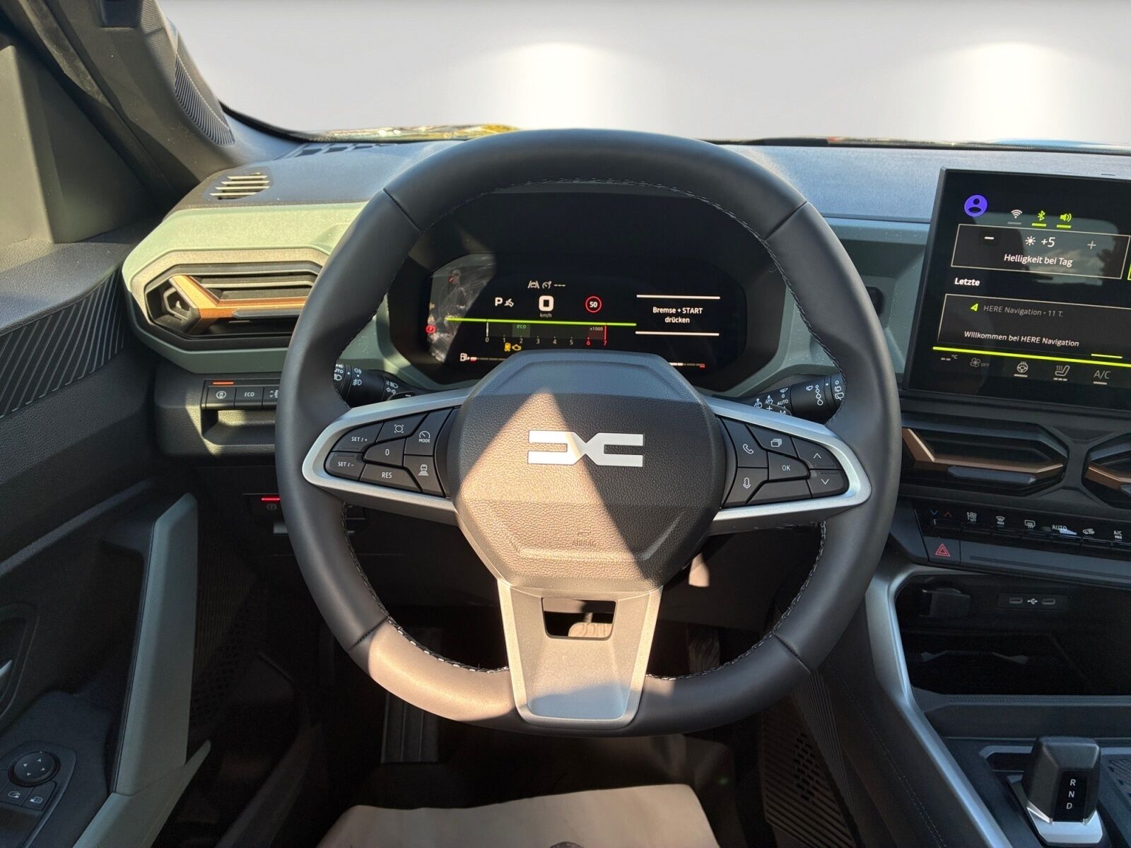 DACIA Bigster 1.8 E-TECH Hybrid 155 Expression Ansicht 13 für Fahrzeugdetailseite