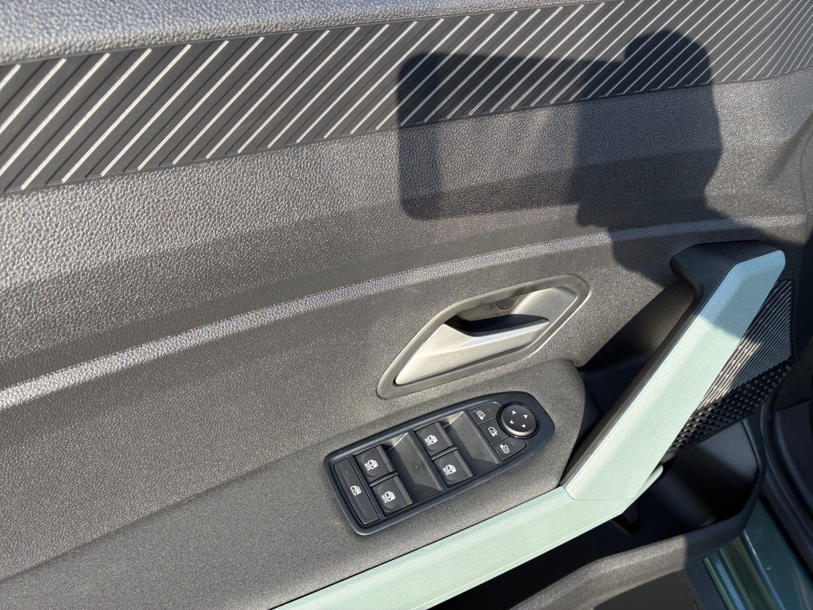 DACIA Bigster 1.8 E-TECH Hybrid 155 Expression Ansicht 14 für Fahrzeugdetailseite
