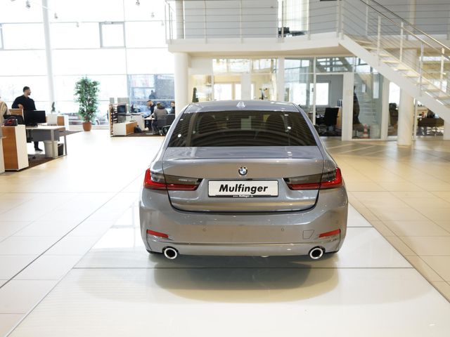 BMW 320 d Sports.HUD SurrView HiFi LiveProf.Komfz.AHK Ansicht 4 für Fahrzeugdetailseite