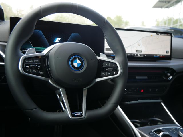 BMW 330 e M Sport AdapLED AHK LiveProf DAB DrivAS PaAs Ansicht 8 für Fahrzeugdetailseite