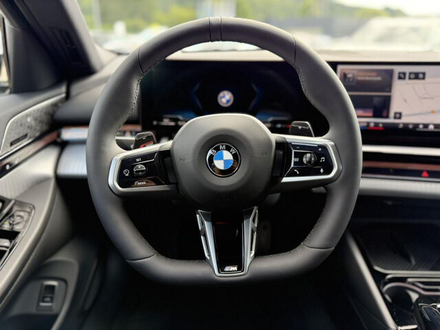 BMW 520 d xDrive Touring M Sport Pro HUD B&W AHK Ansicht 11 für Fahrzeugdetailseite