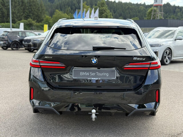 BMW 520 d xDrive Touring M Sport Pro HUD B&W AHK Ansicht 6 für Fahrzeugdetailseite