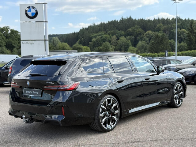 BMW 520 d xDrive Touring M Sport Pro HUD B&W AHK Ansicht 7 für Fahrzeugdetailseite