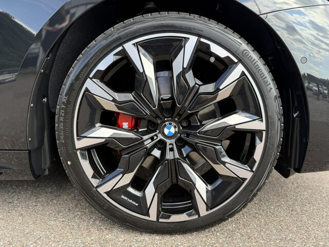 BMW 520 d xDrive Touring M Sport Pro HUD B&W AHK Ansicht 8 für Fahrzeugdetailseite