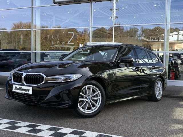 BMW 330 e xDr.T.Live Prof.HUD Kamera KomfZug DrivAss Ansicht 2 für Fahrzeugdetailseite