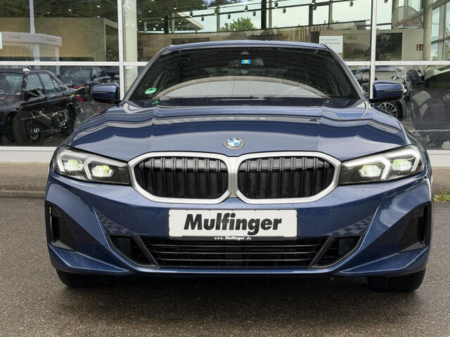 BMW 318 d AHK KomfZ SHZ Har/Kar PDC LenkrHeiz. LordSt. Ansicht 4 für Fahrzeugdetailseite