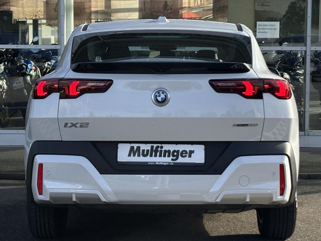 BMW iX2 x30 Leder Navi Kamera  Ad-Fahrw. ParkAss. Ansicht 7 für Fahrzeugdetailseite