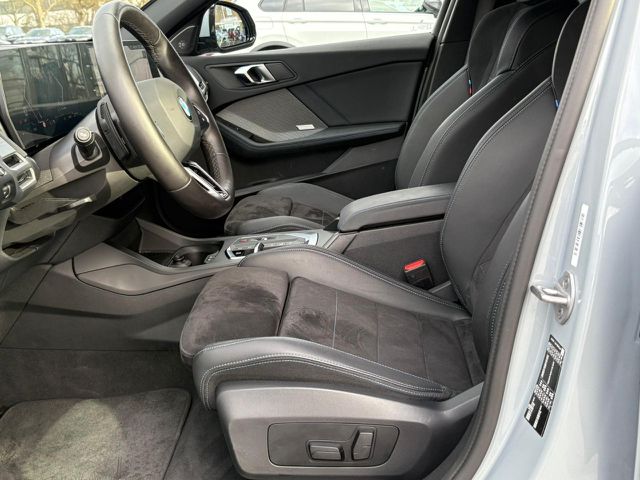 BMW 120 d M Sport HUD Iconic Glow LiveProf.Ha/Ka.19 Ansicht 10 für Fahrzeugdetailseite