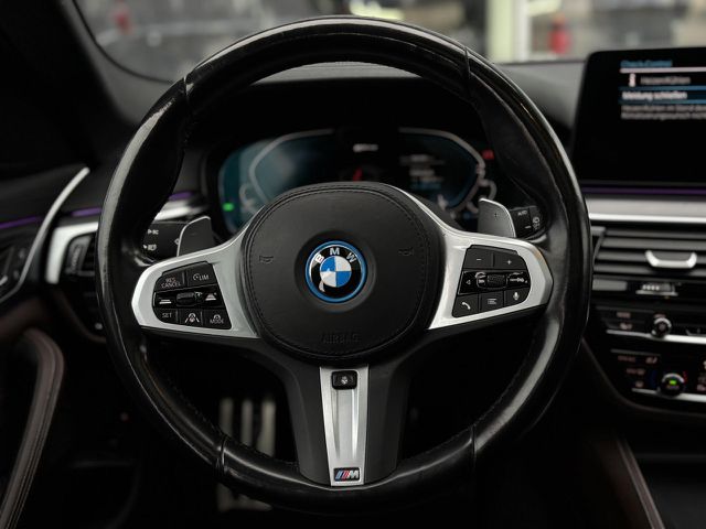 BMW 530 e T. M Sport LiveProf HUD Laser PanoD.Massage Ansicht 14 für Fahrzeugdetailseite