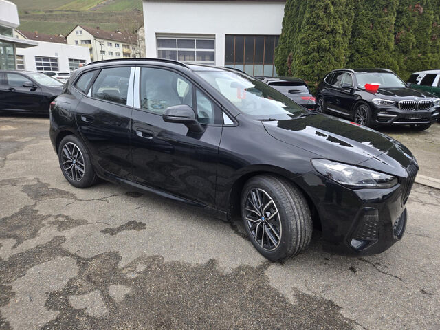 BMW 218 Active Tourer 218i Active Tourer M Sport PDC Adapt LED 18 RPA Ansicht 8 für Fahrzeugdetailseite