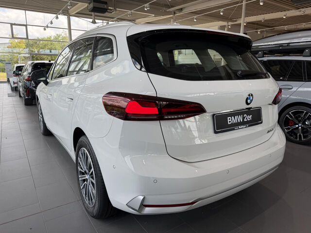 BMW 220 Active Tourer 220i ActiveT. Navi Lenkradh.Driv/Park-Ass.AHK Ansicht 7 für Fahrzeugdetailseite