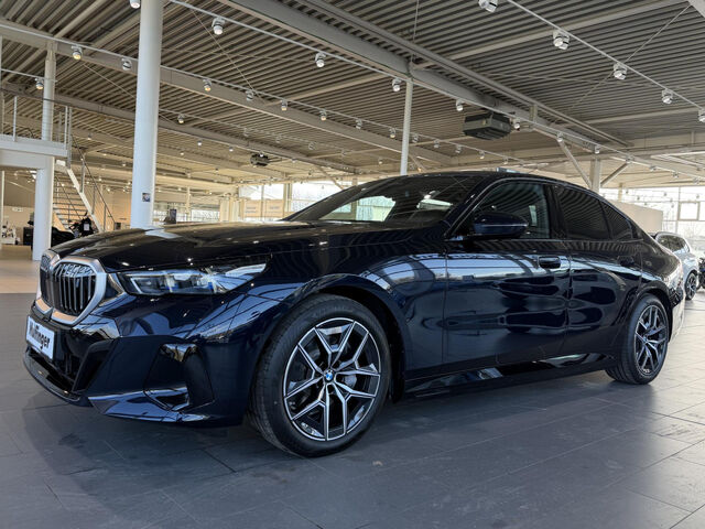 BMW i5 eDrive40 M Sport Active PDC Adaptiver LED RPA Ansicht 3 für Fahrzeugdetailseite